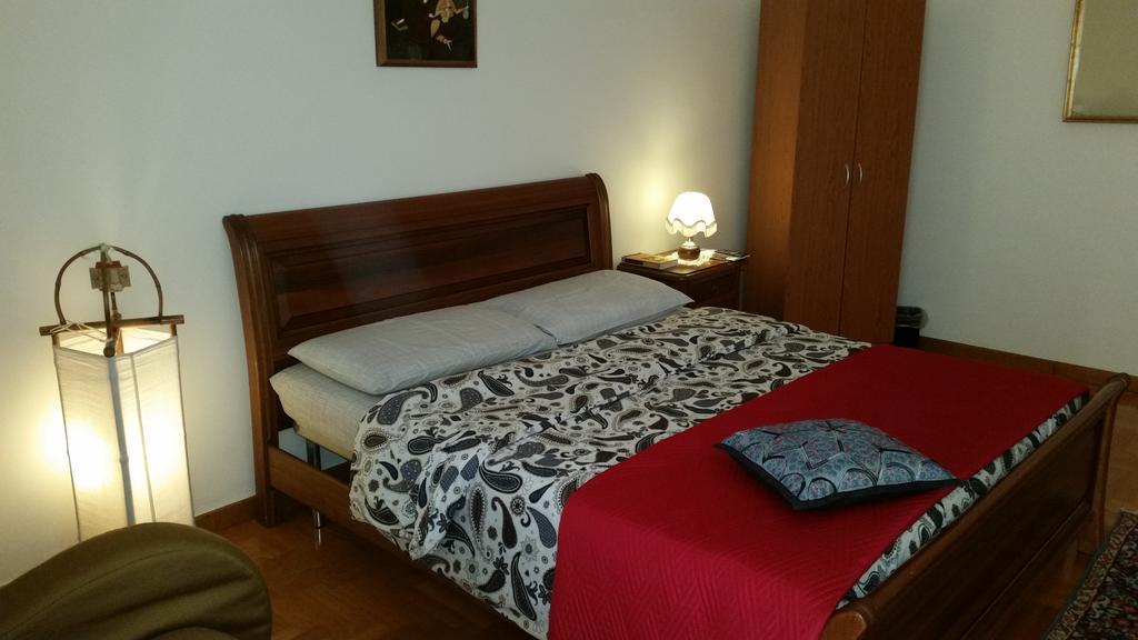 Lian Room B&B Caserta Camera foto