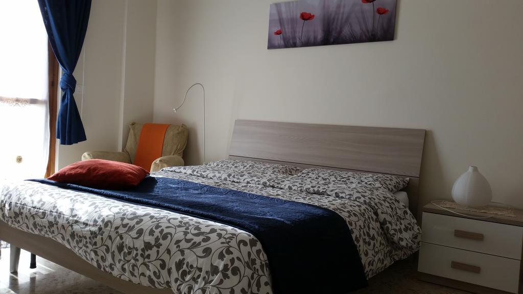 Lian Room B&B Caserta Camera foto